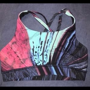 Lululemon sports bra